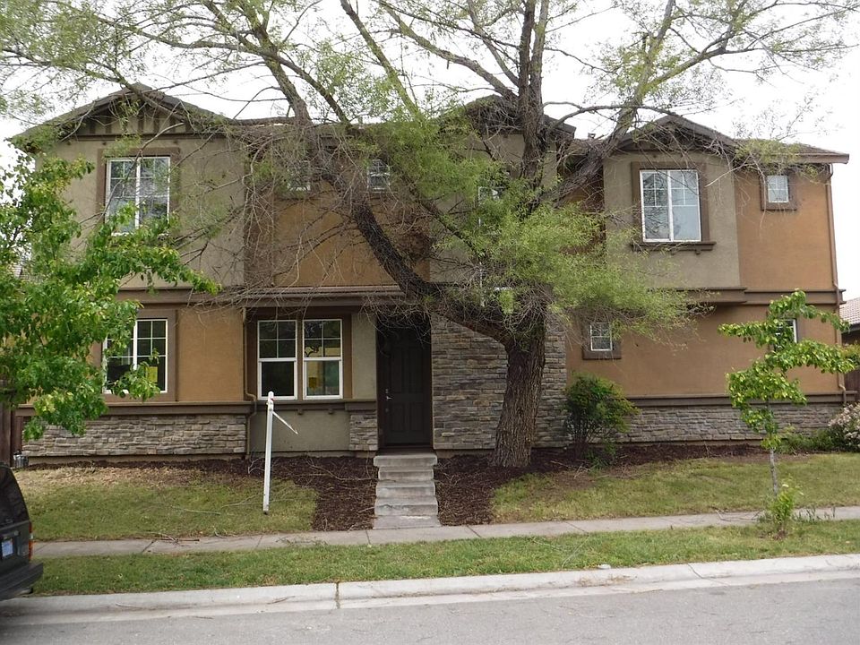 1st image of 450 Caravaggio Cir