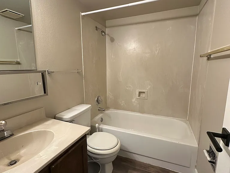 2879 Shadow Creek Dr #306 — Photo 13