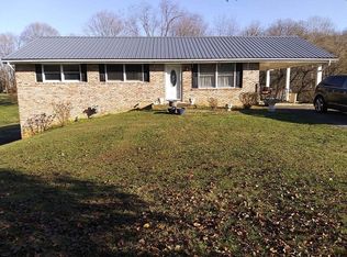 920 Independence Ave, Mount carmel, TN 37645