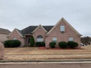 7781 Fallstone Rd, Memphis, TN 38125