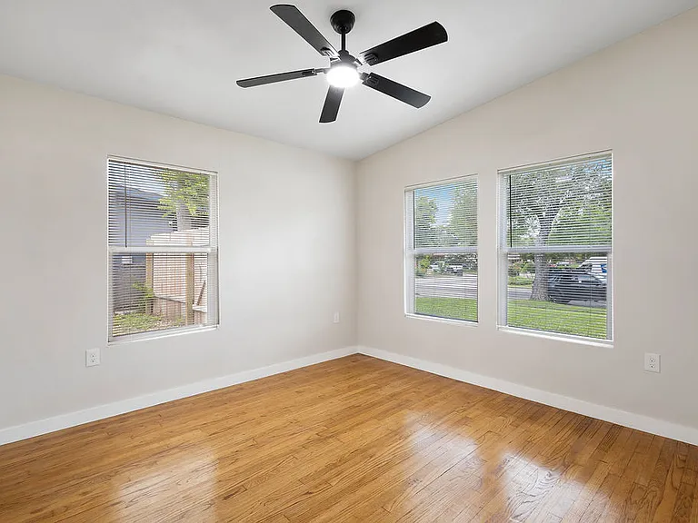 306 Westmoreland Dr — Photo 9
