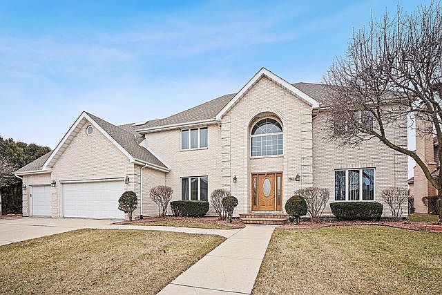 1st image of 15624 Glenlake Dr