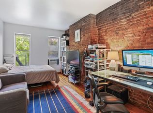 123 W 3rd St APT M, New York, NY 10012