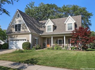 667 W Elk Grove Blvd, Elk Grove Village, IL 60007