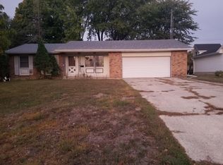 542 Bluff Ave, Saint Charles, MN 55972