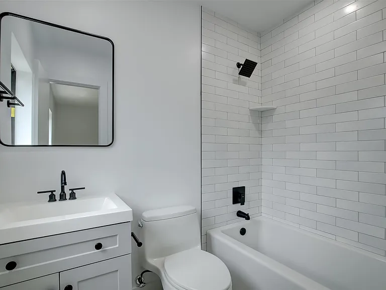 2155 NE 56th Ct — Photo 29