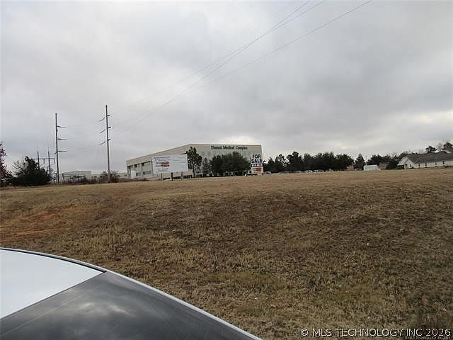 1st image of 1401 Bryan Dr