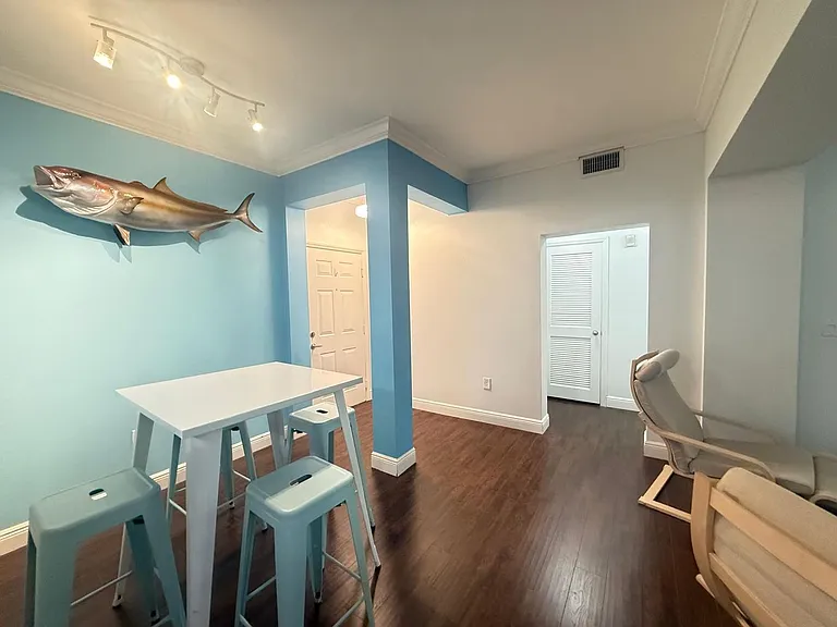 533 NE 3rd Ave #415 — Photo 9