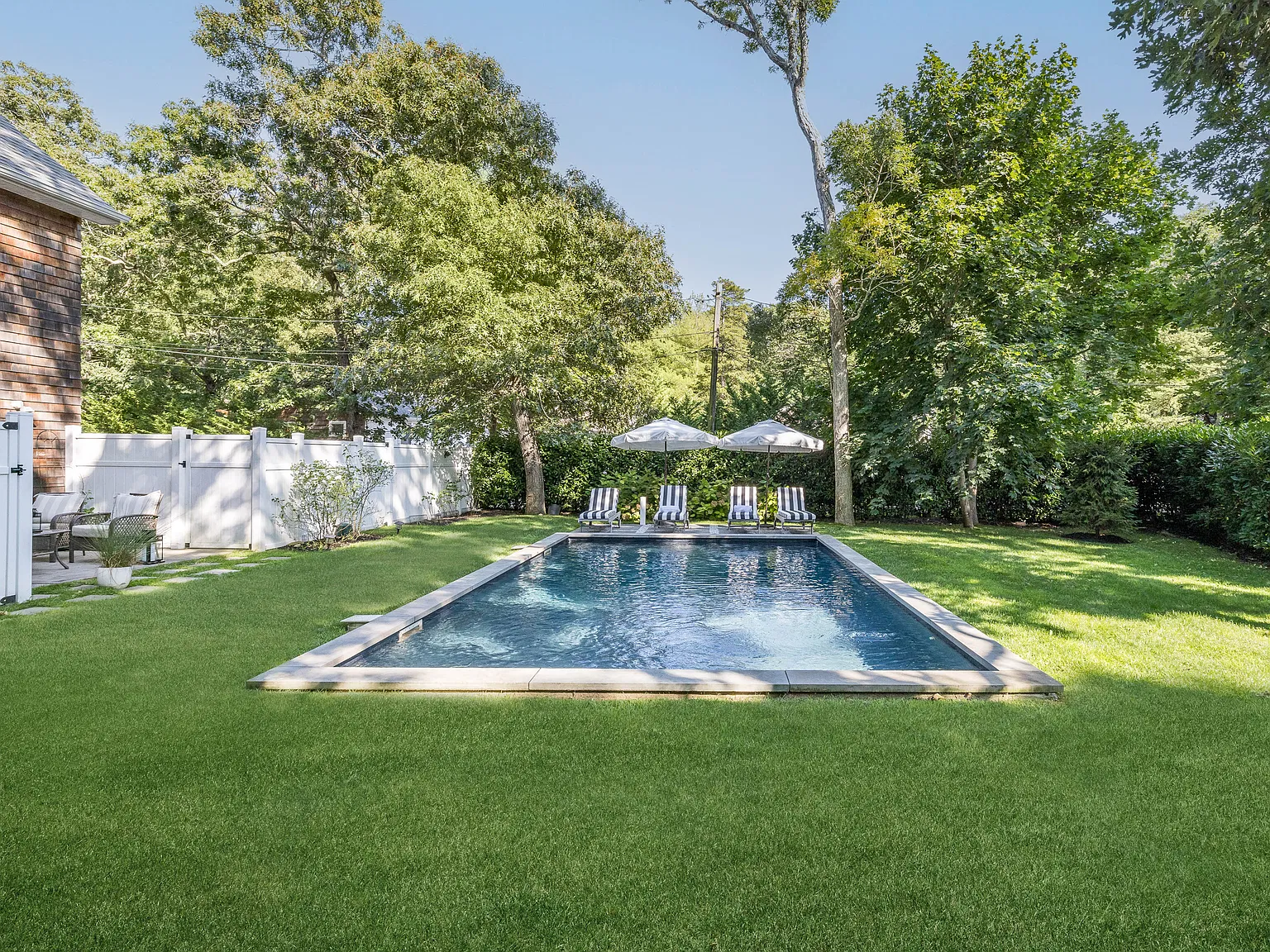 Newly Renovated East Hampton Beach House — Photo 3