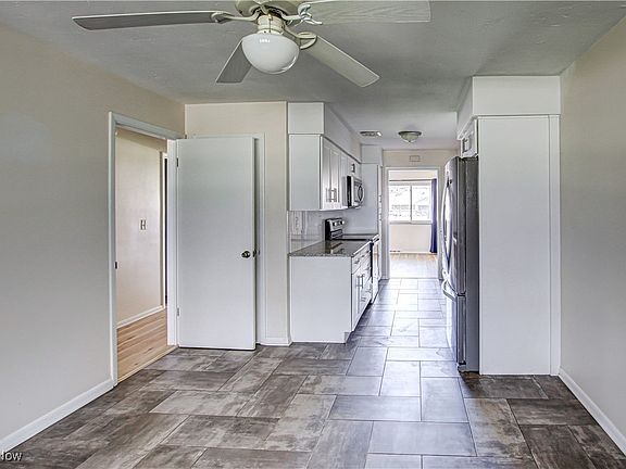 5th image of 25315 Clubside Dr #6