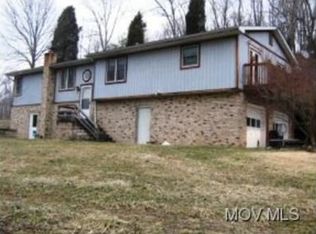 508 Bear Creek Rd, Lowell, OH 45744