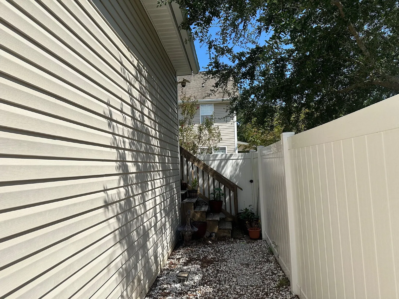 Studio, 1.0 bath, 325 sqft, $1,125 — Photo 2