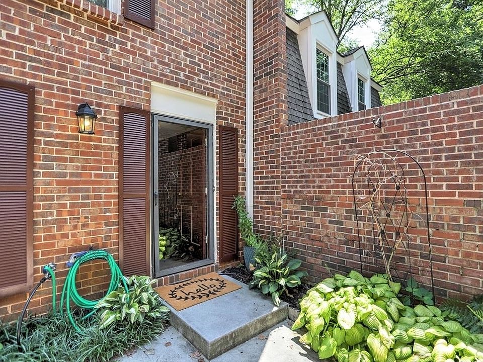 380 The Chace, Sandy Springs, GA 30328 MLS 10189623 Zillow