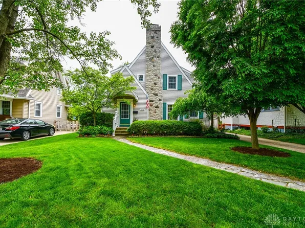 306 Aberdeen Ave, Oakwood, OH 45419