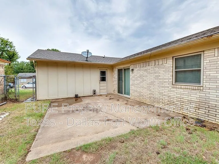 1224 Parkwood Pl — Photo 15