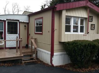 16 Lakeview Ter, Hopewell Junction, NY 12533