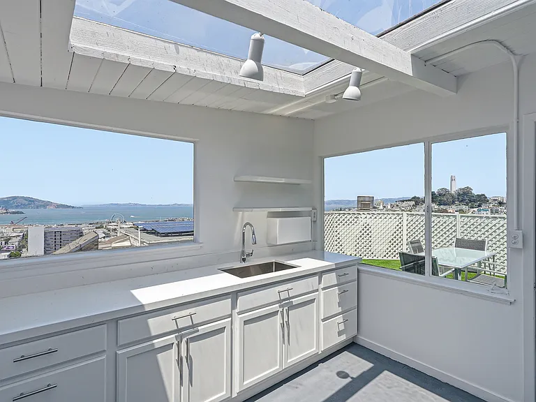 1818 Taylor St — Photo 38