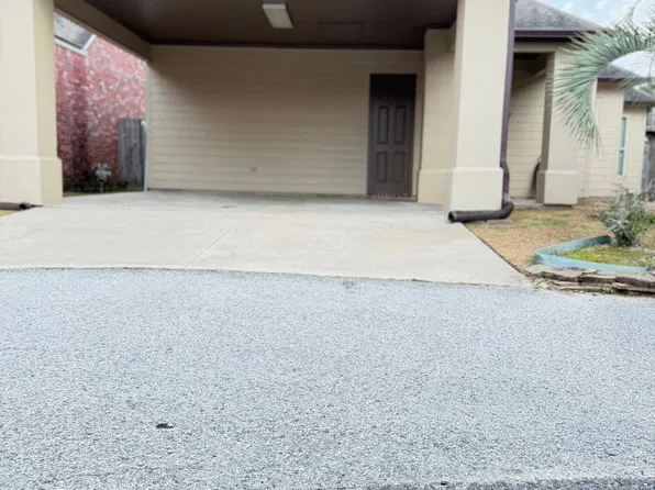 111 Seaside Ln, Lafayette, LA 70506