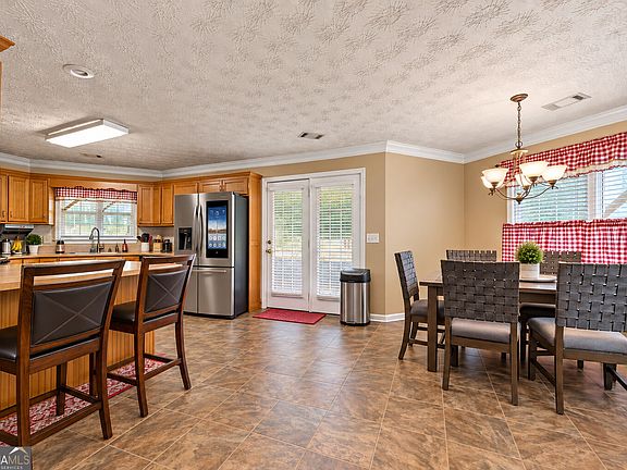 4th image of 105 Stewart Hollow Ln