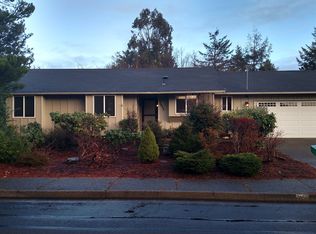 2055 40th St, Florence, OR 97439