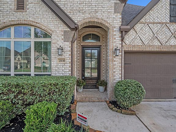 2nd image of 25130 Pinebrook Grove Ln