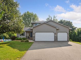 1119 Gilbert Ct, Stillwater, MN 55082