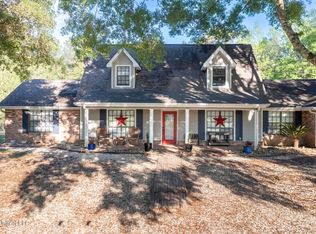 23 Woodburn Dr, Picayune, MS 39466