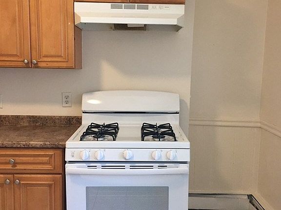 4th image of 20 S Huntington Ave APT 2