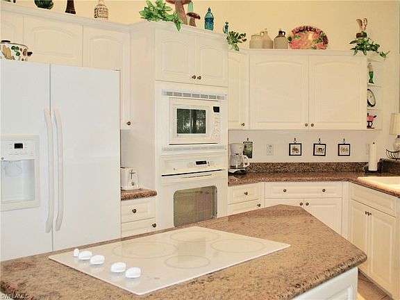 5th image of 9760 Treasure Cay Ln