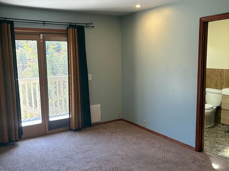 70 Moore Dr — Photo 13
