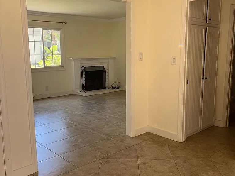 1201 N California St #29 — Photo 5