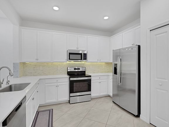 4th image of 1644 Alameda Dr