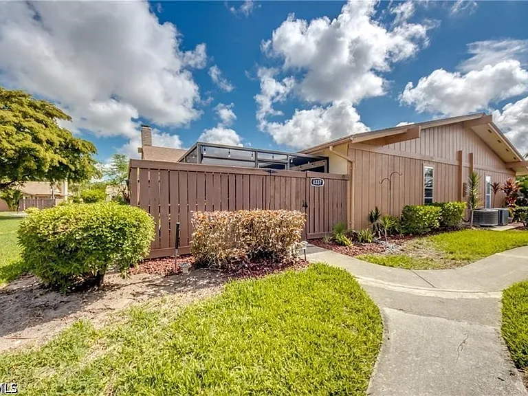 6337 Royal Woods Dr — Photo 27