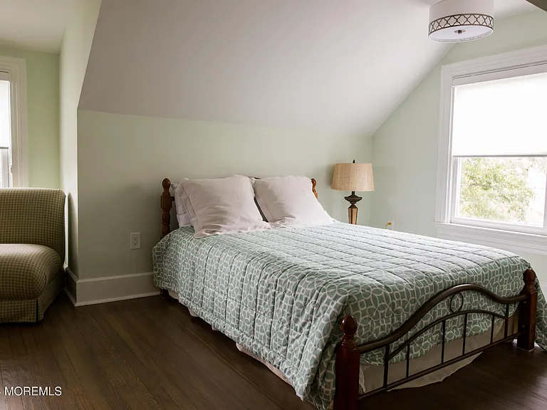 511 Asbury Ave #MAIN HOME — Photo 36