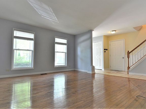 4th image of 5000 Lichfield Dr