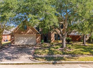 1605 Gatecreek Dr, Pearland, TX 77581