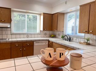 5009 Jensen Rd, Castro Valley, CA 94552