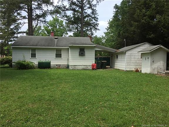 4th image of 107 Palace Ln