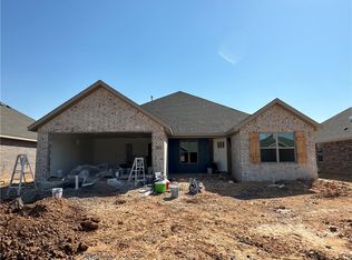 401 Palm St, Centerton, AR 72713
