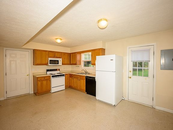 5th image of 2943 S Wilson Rd #2