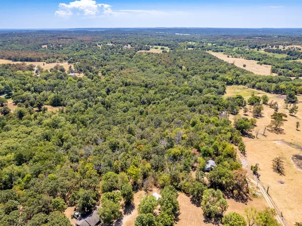 12201 S 4237th Rd, Chelsea, OK 74016