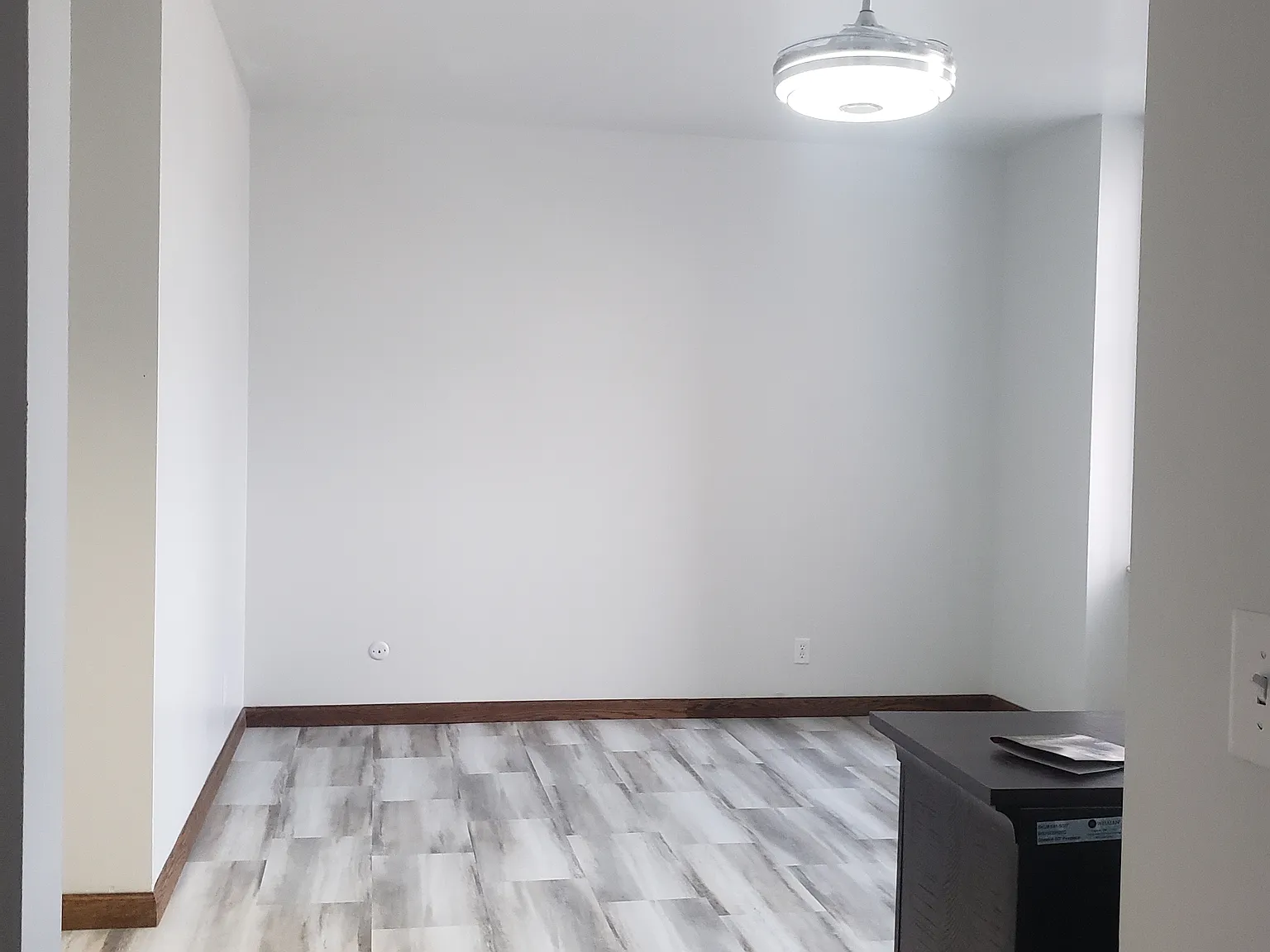 123 N Locust St — Photo 2