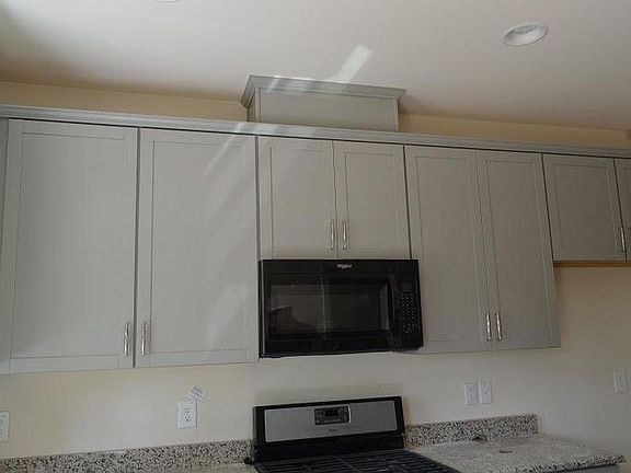 Kitchen Cabinets (Glacier Gray)