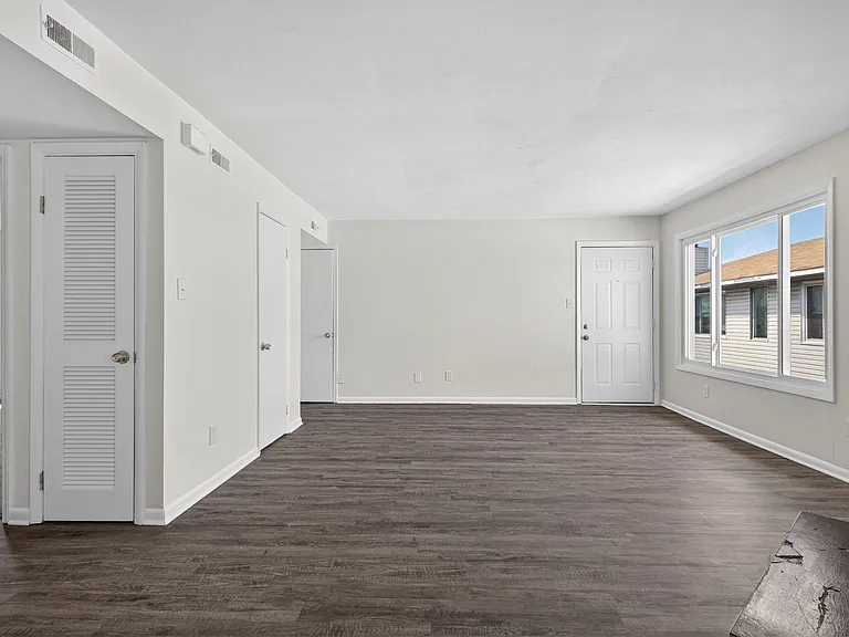 1415 E Ocean View Ave — Photo 4