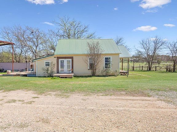 3rd image of 2804 Auction Barn Rd