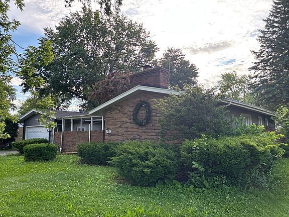 2nd image of 822 S Main Ave