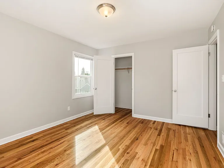 Parkside Apartments — Photo 12
