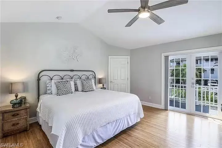 437 Trade Winds Ave — Photo 18