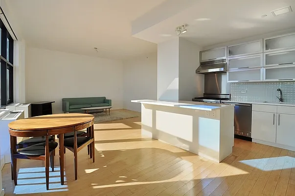 Rented by Corcoran | media 23