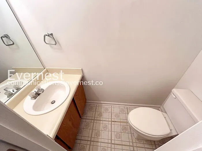 402 Hamilton Trce — Photo 15